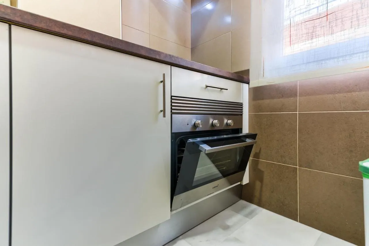 Holidays2Malaga Salitre Cerca Estacion Ave & Fibra Wifi Apartment Malaga