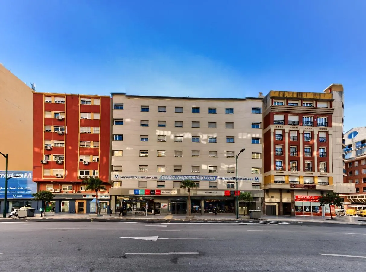 Holidays2Malaga Salitre Cerca Estacion Ave & Fibra Wifi 0*, Malaga